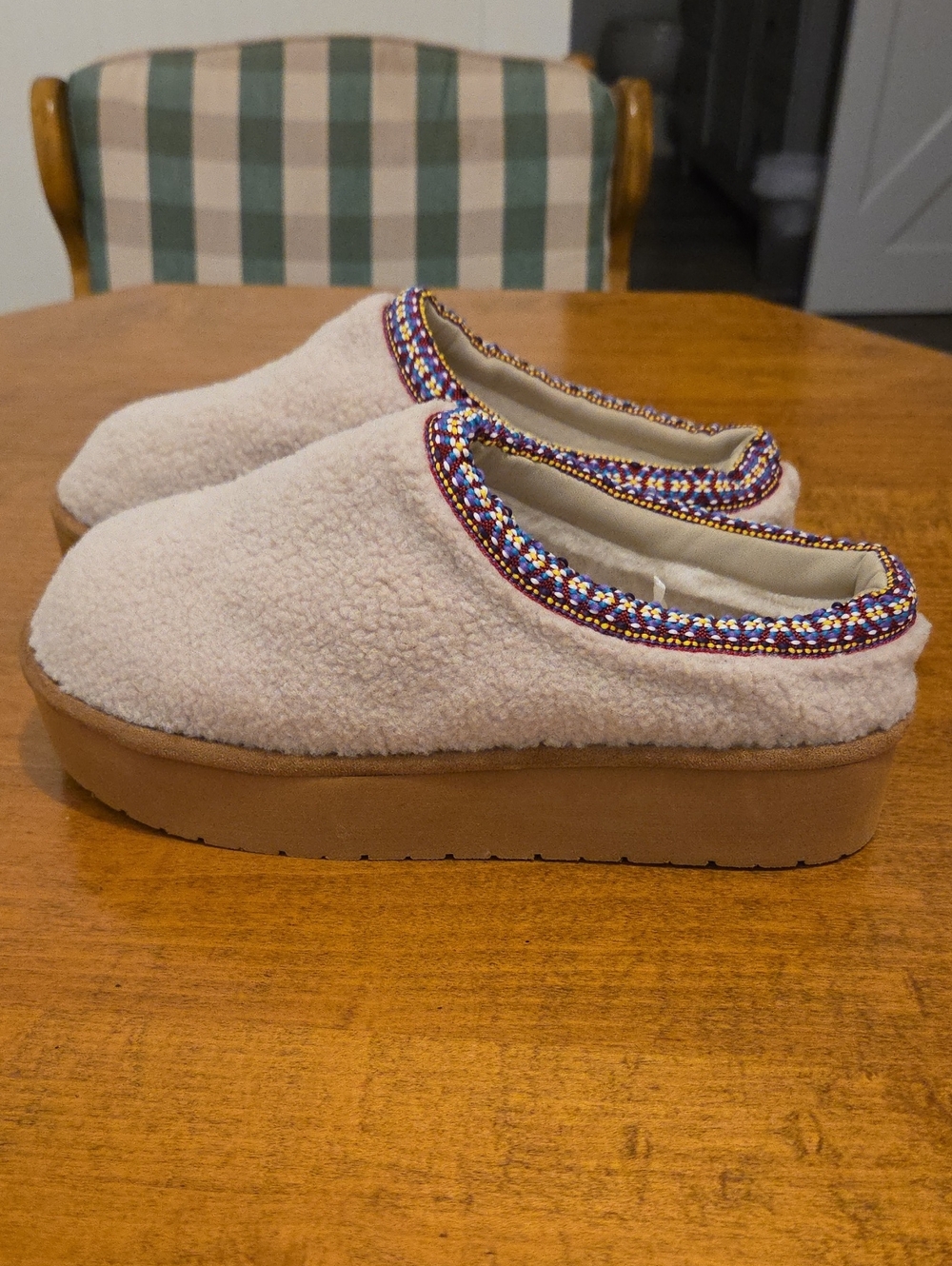 Cream Plush Platform Slip-On Slippers with Multicolor Beaded Trim